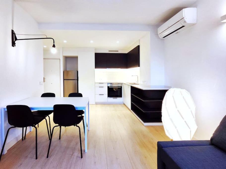 Moderno Apartamento En Terrassa Centro מראה חיצוני תמונה